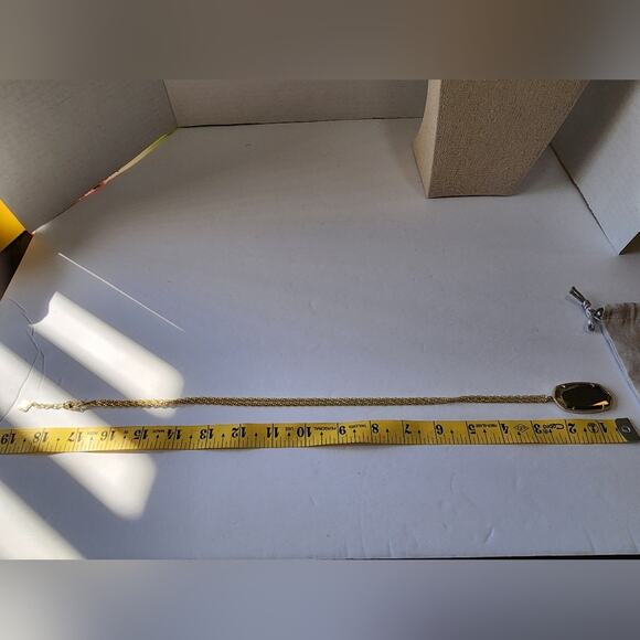 KENDRA SCOTT PYRITE AND GOLD RAE NECKLACE - Picture 9 of 9